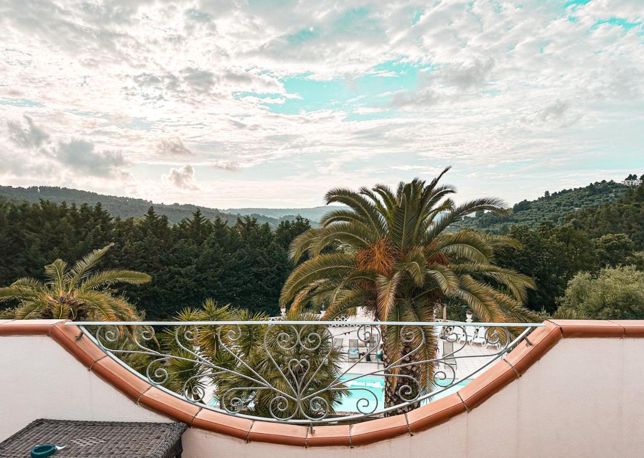 Poggio Di Luna B&B Relais เปสคีชี ภายนอก รูปภาพ